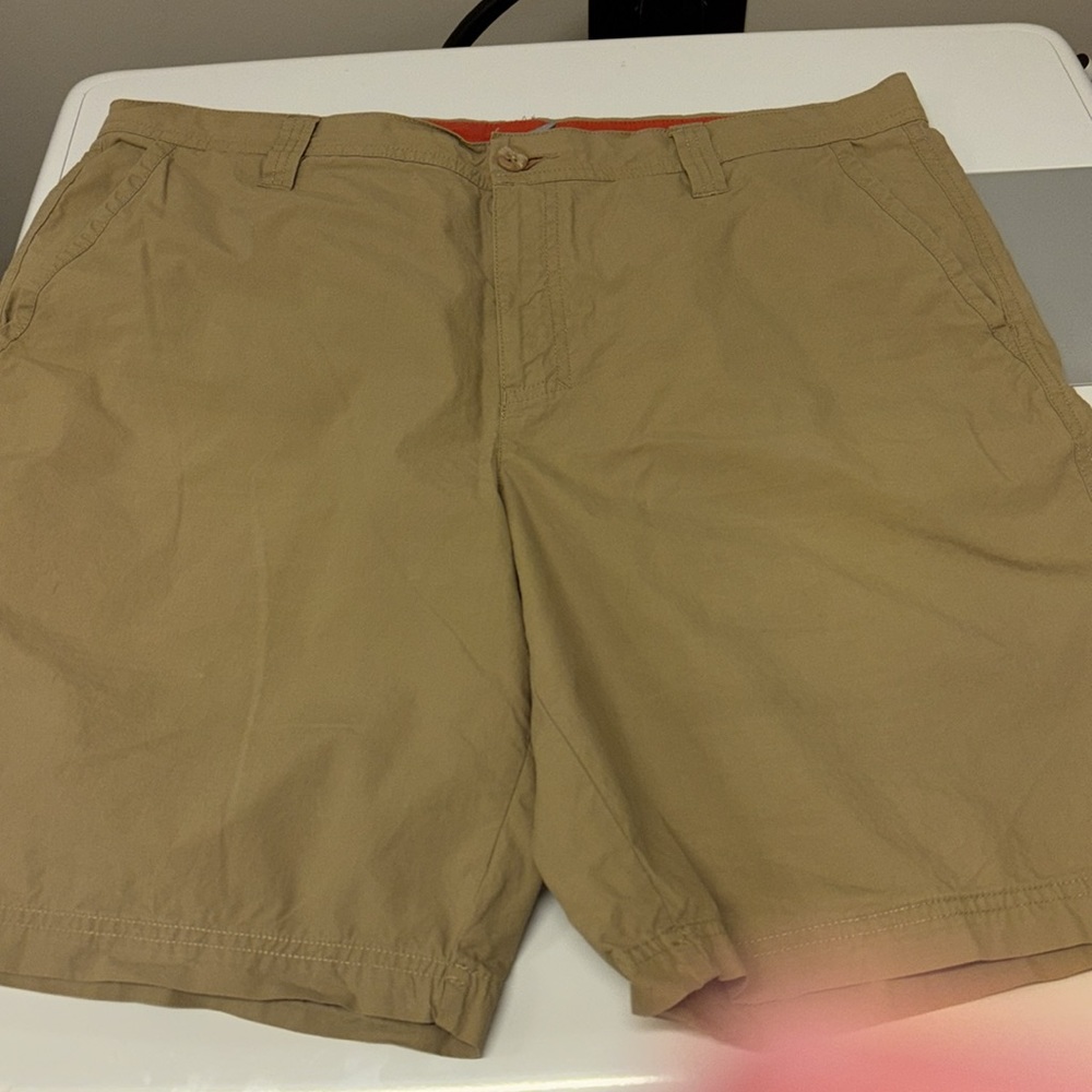 Men's Columbia Tan Shorts